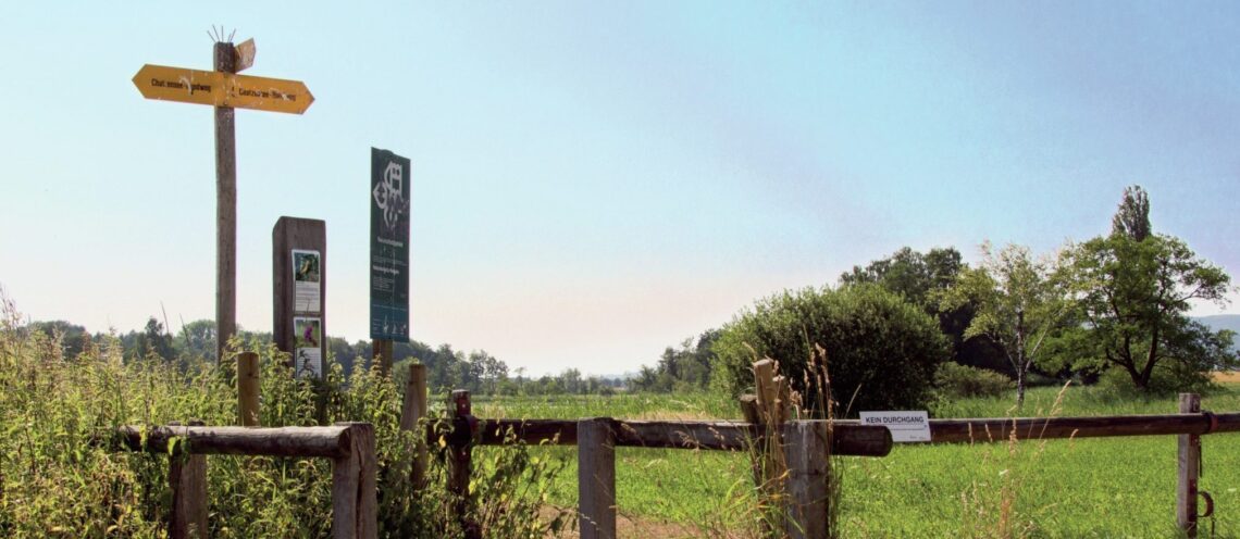 wegwijzer Wegwijzer bij wandelpad