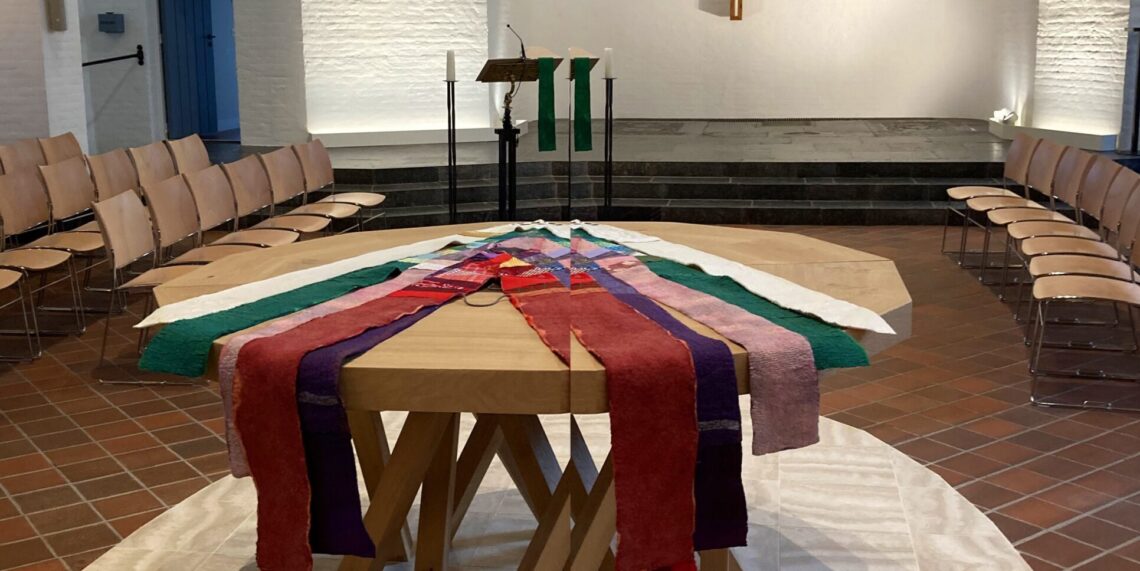 Liturgische touwtjes Liturgische touwtjes in de kerk