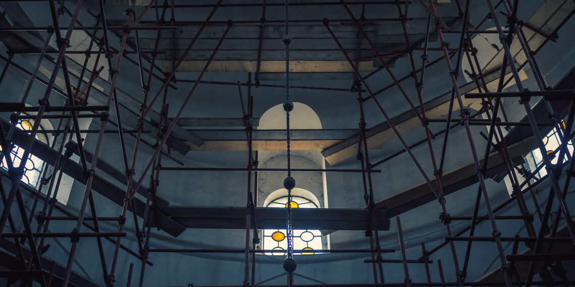 Kerk in de stijgers Kerk in de stijgers