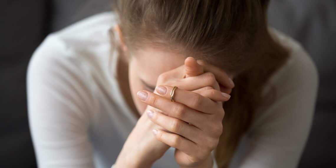 Biddende vrouw Biddende vrouw