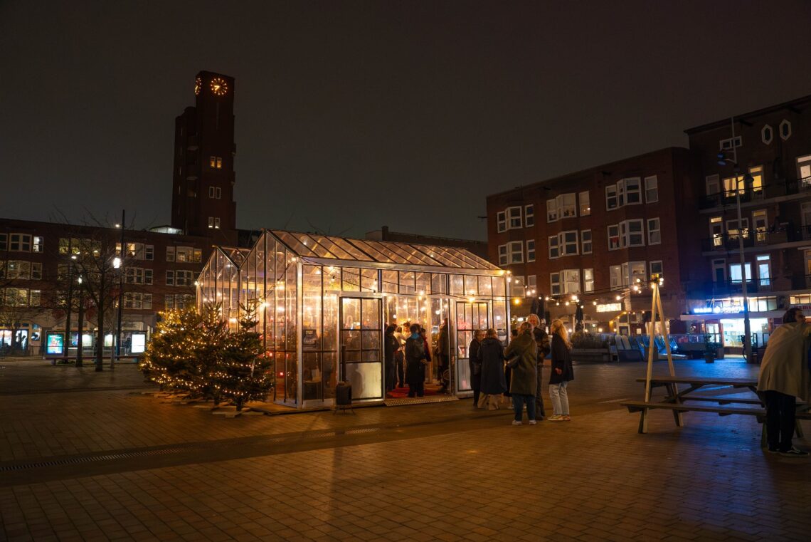 De glazen kas op het Mercatorplein in Amsterdam