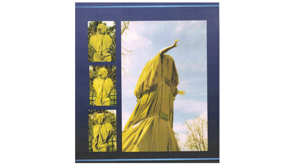 Beelden in hoezen gewikkeld