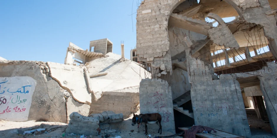 Gebombardeerd gebouw in Gaza.